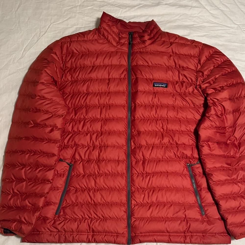 Patagonia Men's Vibrant Red Puffer Jacket